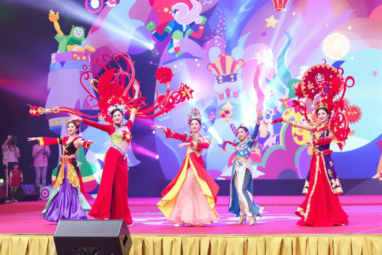 青青草视频年度粉丝嘉年华